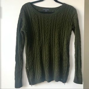 American Eagle Fitted Pine Cable Knit Sweater